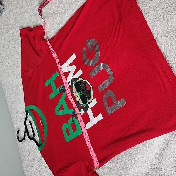 Bah Hum Pug graphic Christmas Holiday t-shirt - Picture 4 of 6